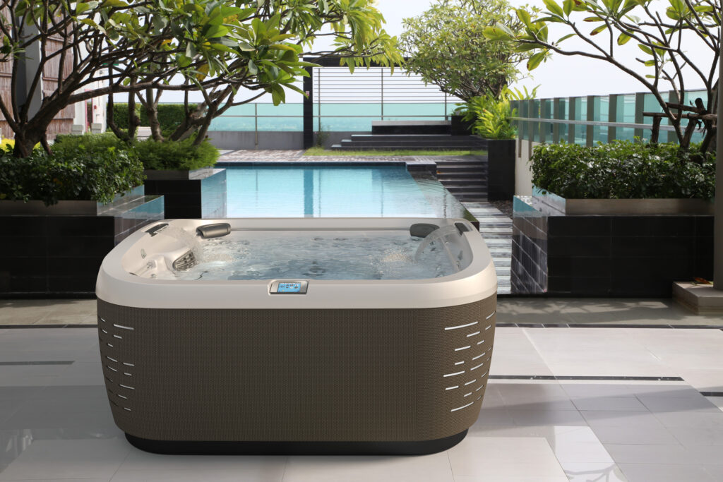 6 Amazing Hot Tub Benefits Of Owning a Hot Tub